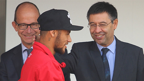 Neymar mỉa mai chủ tịch Barca là một trò cười