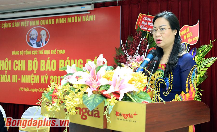 Phó TBT, Chủ tịch Công đoàn Thạc Thị Thanh Thảo trình bày báo cáo kiểm điểm cấp ủy nhiệm kỳ 2015-2017