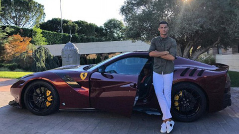 Ronaldo mua siêu xe sau màn tỏa sáng ở vòng loại World Cup 2018