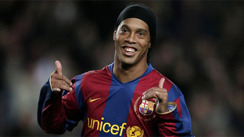 Ronaldinho & những phương án giúp Barca "chữa cháy" vụ Dembele