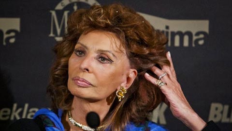 Với hàng công cực mạnh, Napoli hứa hẹn sẽ bùng nổ để làm quà tặng nữ minh tinh Sophia Loren 