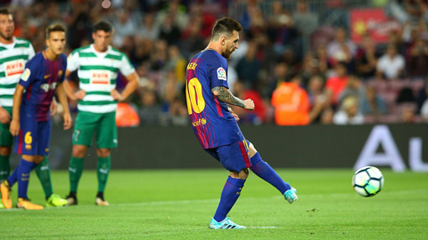 Messi mở điểm trên chấm 11m