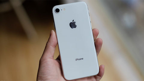 iPhone 8 bất ngờ về Việt Nam với giá 19,9 triệu đồng