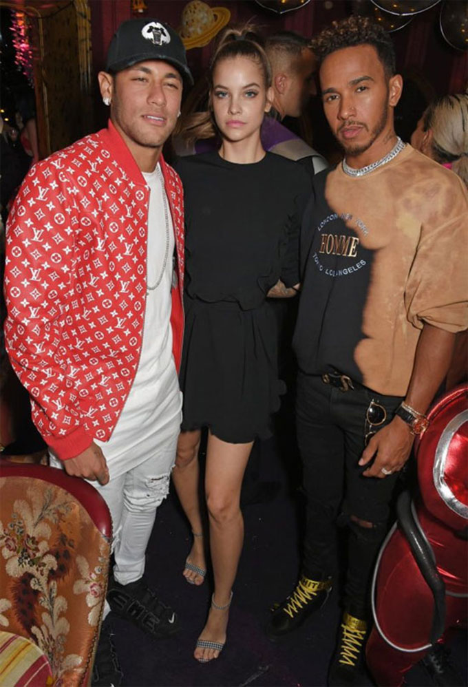 Neymar cùng Hamilton và Palvin trong bữa tiệc tại London