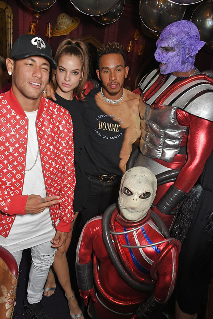 Bữa tiệc hoành tráng mà Hamilton dành cho người bạn Neymar