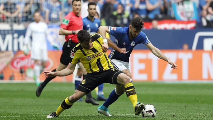 Cừu địch Dortmund và Schalke kết hợp để đấu với ĐT Ba Lan