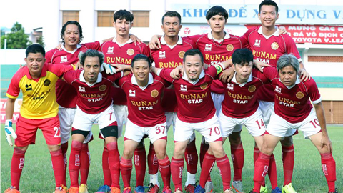 Hiếu Hiền, Anh Khoa, Thái Hoà đá phủi ủng hộ các cựu cầu thủ khó khăn