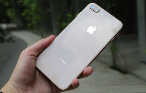 Nhờ chip A11 Bionic mà iPhone 8 Plus tối ưu hóa tốt thời gian sử dụng pin