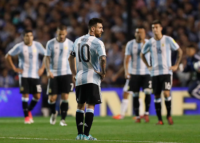 Messi và các đồng đội có nguy cỡ lỡ hẹn với World Cup 2018