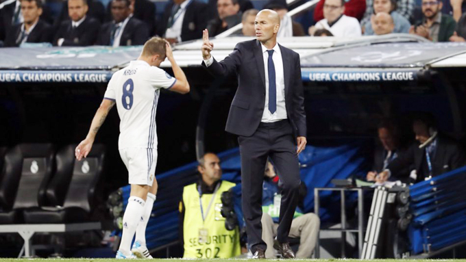 Nếu Zidane xoay tua không khéo, Real sẽ phải trả giá