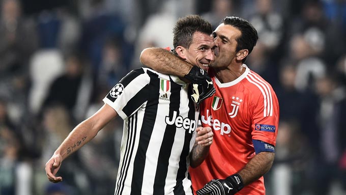 Mandzukic thay Dybala làm người hùng Juventus