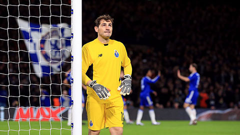 Porto sắp tống cổ Casillas ra đường
