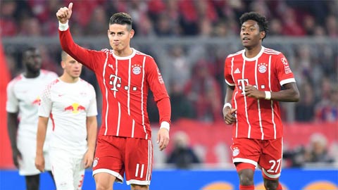 Bayern lần đầu lên đỉnh Bundesliga