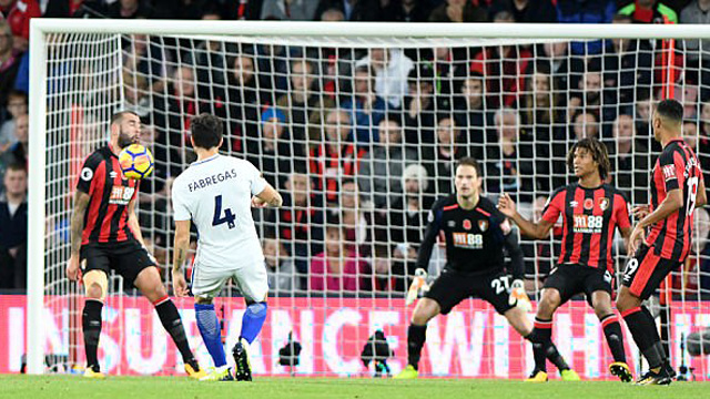 Fabregas giúp Chelsea chiếm ưu thế trước Bournemouth
