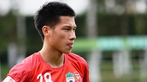 Cầu thủ HAGL giúp đội bóng Hàn Quốc tiến sát vé thăng hạng