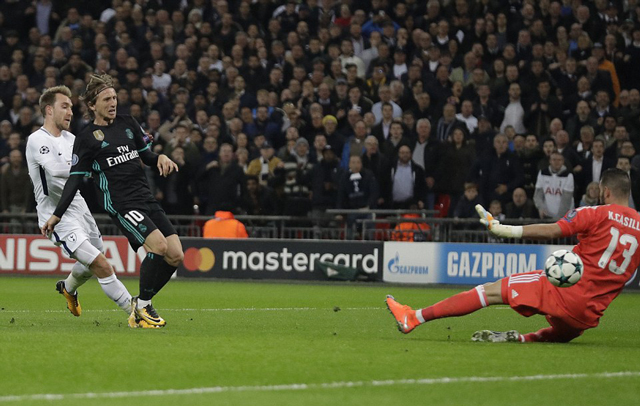 Eriksen nâng tỷ số lên 3-0 cho Tottenham