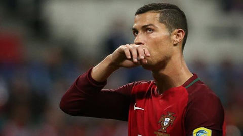 ĐT Bồ Đào Nha triệu tập: Ronaldo bị gạch tên