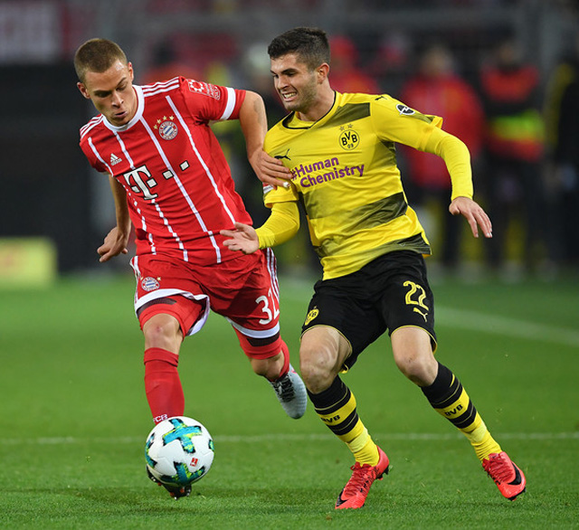 Pulisic liên tục làm khổ Kimmich bên cánh trái