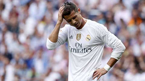 Trách Ronaldo sa sút thảm hại là quá chủ quan