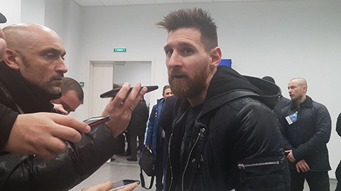 Messi bay thẳng về Barcelona sau trận thắng Nga