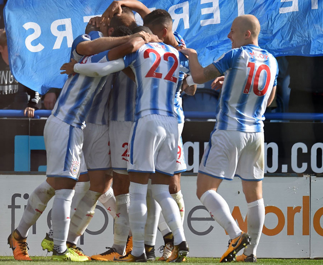 9. Huddersfield: 15 điểm và hiệu số bàn thắng: +1