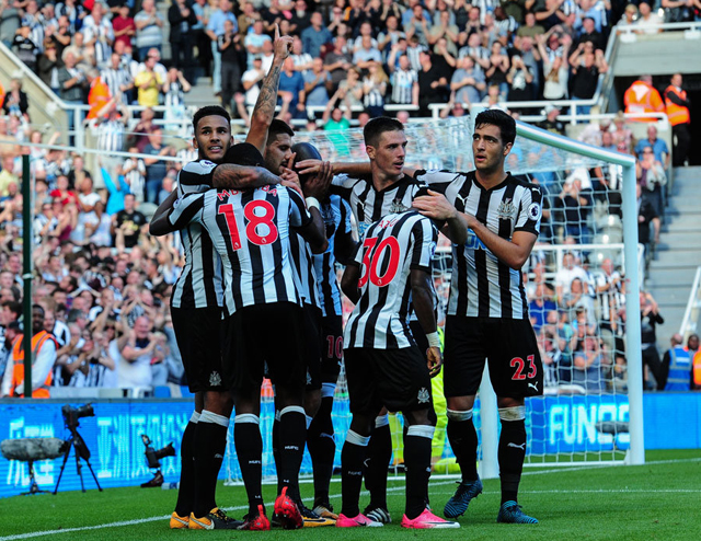 4. Newcastle: 17 điểm và hiệu số bàn thắng: +3