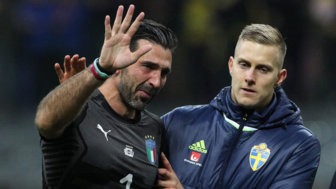 Mắt nhòa lệ, Buffon nói lời chia tay ĐT Italia sau 20 năm cống hiến