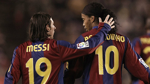 Ronaldinho ủng hộ nếu Messi rời Barca