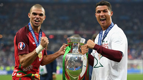 Pepe rủ rê Ronaldo tới... Thổ Nhĩ Kỳ chơi bóng