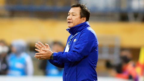 HLV Hoàng Văn Phúc (Quảng Nam FC): 'Đời mấy khi có cơ hội vô địch nên phải cố mà nắm lấy'