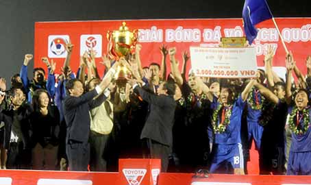 Quảng Nam FC viết nên câu chuyện cổ tích thời @