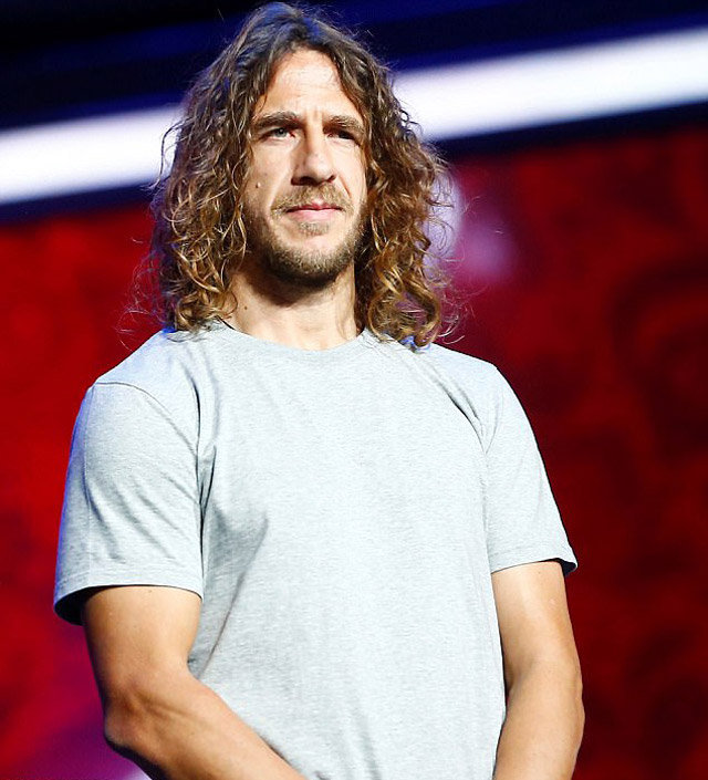 Carles Puyol từng nâng cao cúp vàng năm 2010