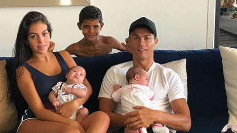 Ronaldo bá chủ Instagram năm 2017