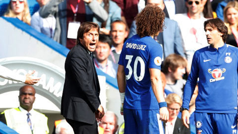 David Luiz mất chỗ đứng ở Chelsea: Đừng đùa với Conte 'đại đế'