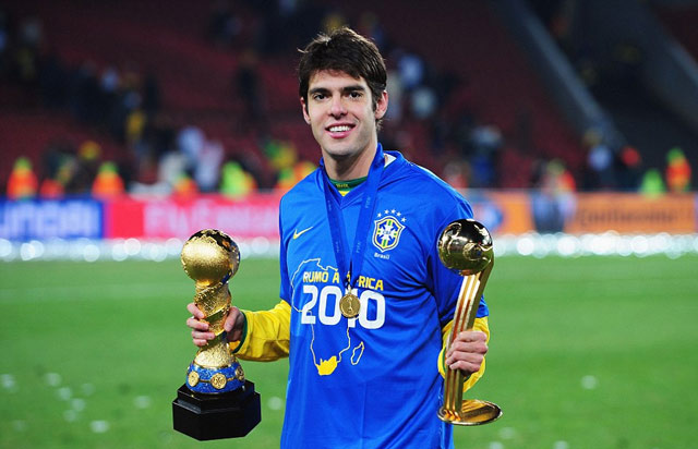 Năm 2009, Kaka lần thứ hai đoạt Confed Cup cùng ĐT Brazil và giành nốt danh hiệu Vua phá lưới