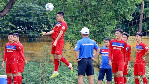 U23 Việt Nam lo vá hàng phòng ngự