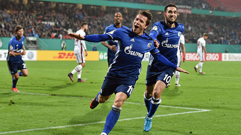 Schalke và Leverkusen 'mát' tay chuyển nhượng nhất