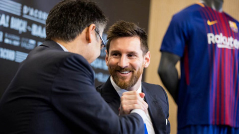 Messi bổ sung điều khoản được phép rời Barca vào hợp đồng