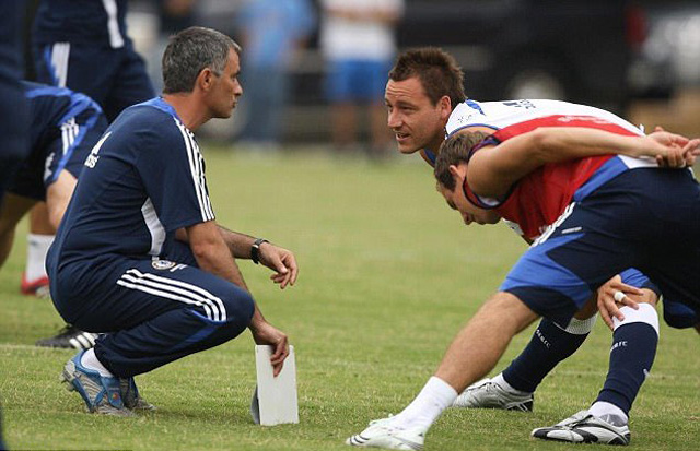 Terry tiết lộ HLV Mourinho đã truyền cảm hứng để anh theo nghiệp huấn luyện