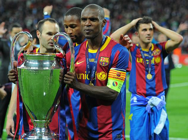 Abidal suy sụp khi bị ung thư nhưng Messi lại đề nghị anh đừng quấy rầy Barca