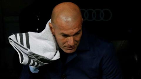 Real trả giá vì sự bảo thủ của Zidane