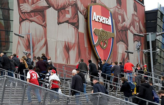 Fan Arsenal có còn vui mỗi lần đến Emirates
