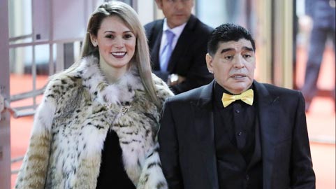 Hậu trường sân cỏ 18/1: Maradona không thèm dự tiệc cưới con gái