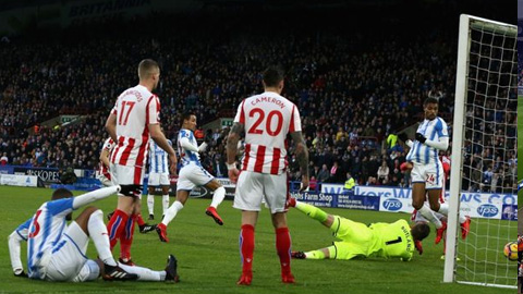 VIDEO: Stoke 2-0 Huddersfield
