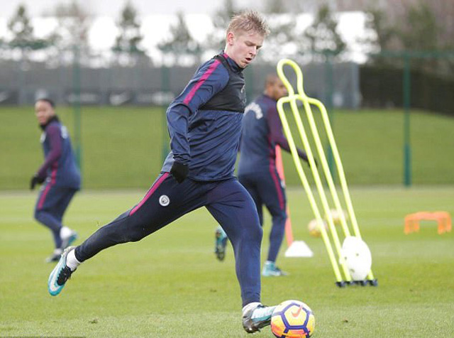 Zinchenko đã gây ấn tượng với Guardiola nhờ thái độ tập luyện chăm chỉ