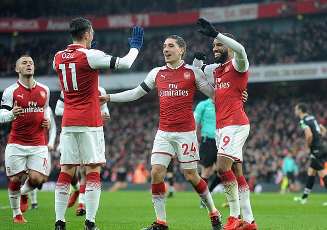 Sự xuất sắc của Oezil đã giúp Arsenal chiến thắng