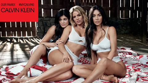 5 chị em nhà Kardashian khêu gợi với đồ lót bó sát