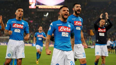 Vì Scudetto, Napoli từ bỏ lối chơi... tấn công