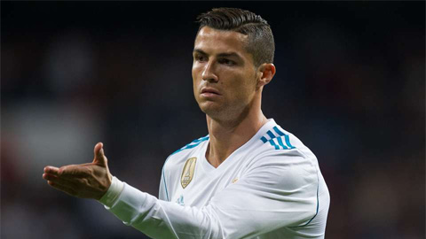 Ronaldo lên tiếng về tương lai tại Real