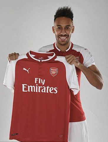 Aubameyang đã hoàn tất thương vụ chuyển tới Arsenal